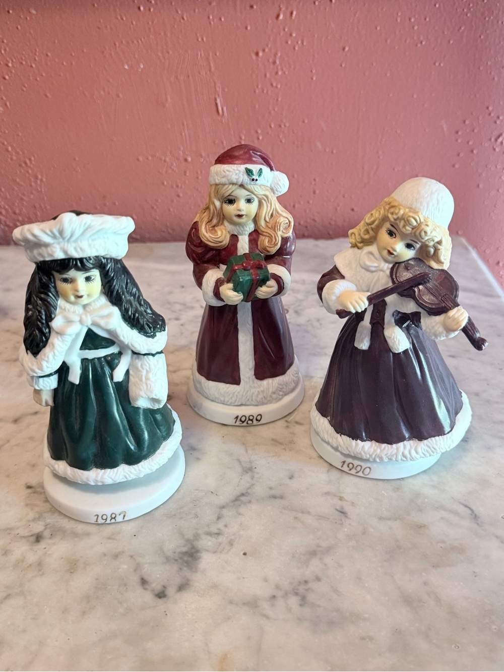 Holiday Carolers Figurine Set 1987 1989 1990